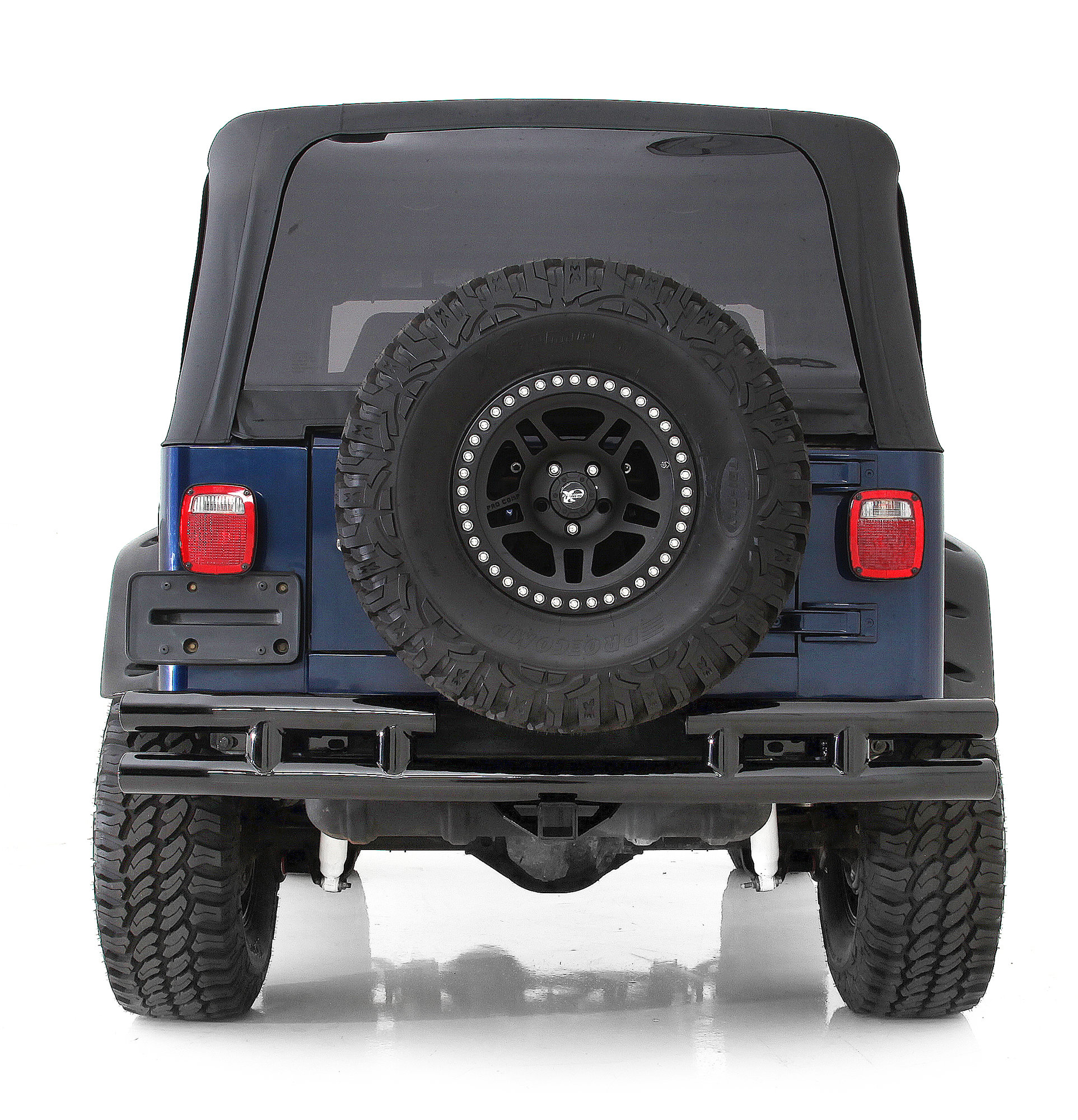 Smittybilt Rear Tubular Bumper with Hitch for 87-06 Jeep® Wrangler YJ, TJ & Unlimited | Quadratec