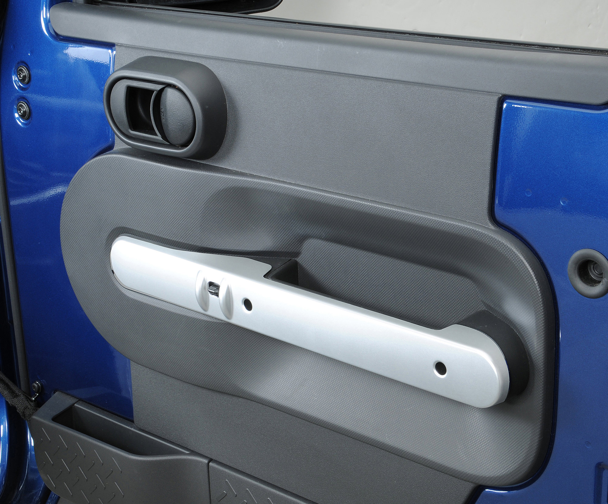 Rugged Ridge Front Door Handle Trim for 0710 Jeep® Wrangler & Wrangler
