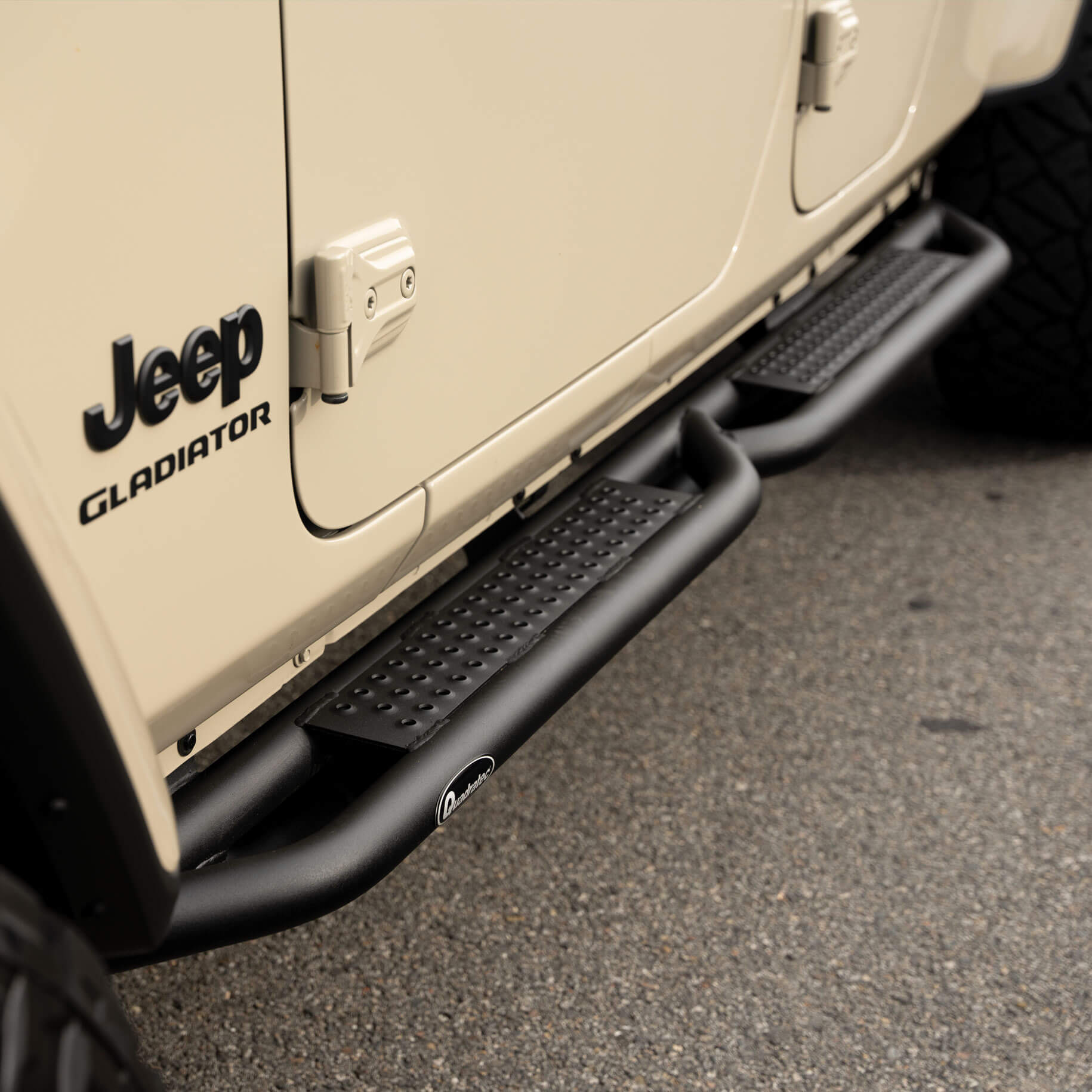 Quadratec QRC Side Armor with Steps