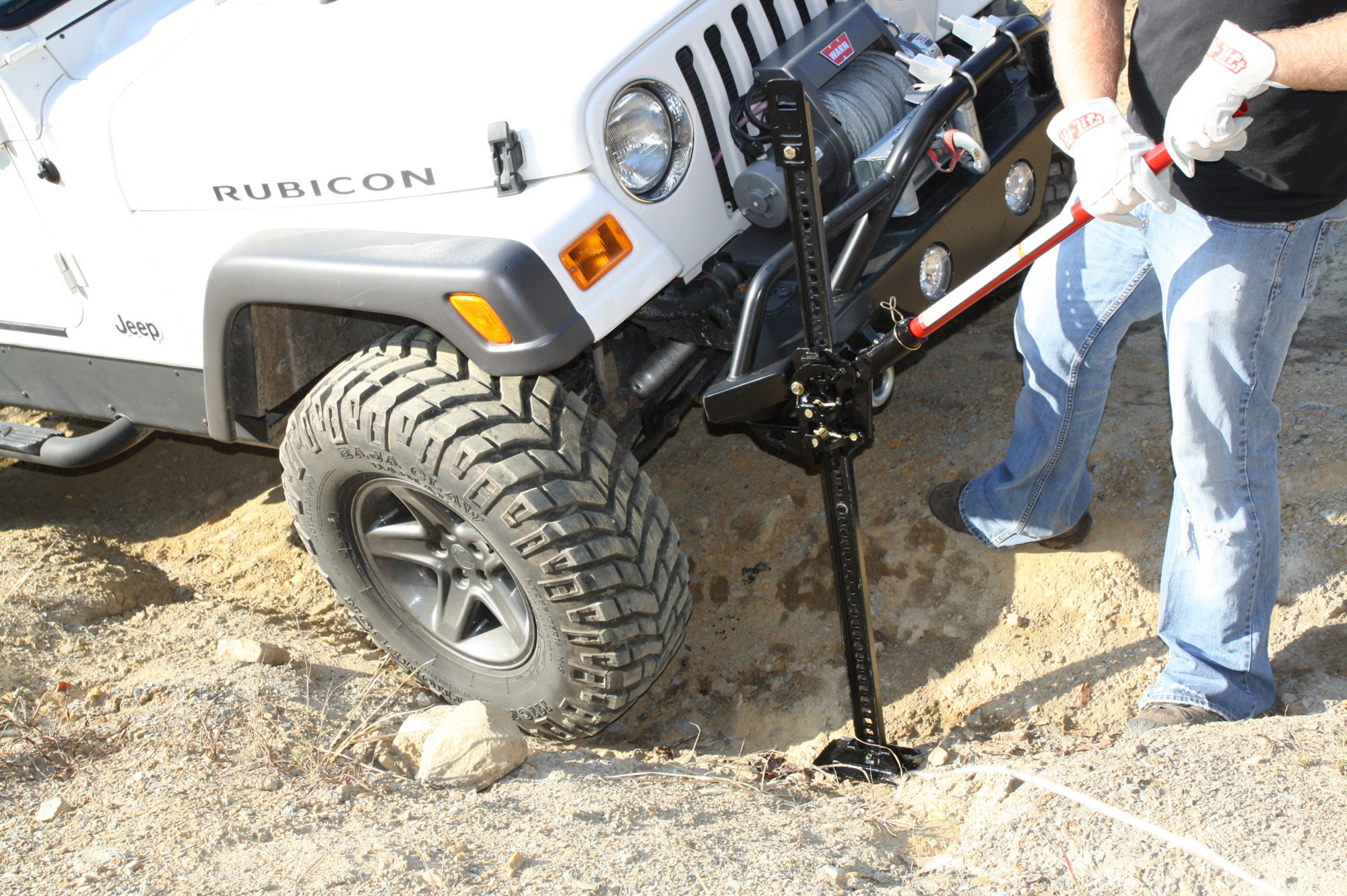 What Are The Differences In Off-Road Jacks | Quadratec