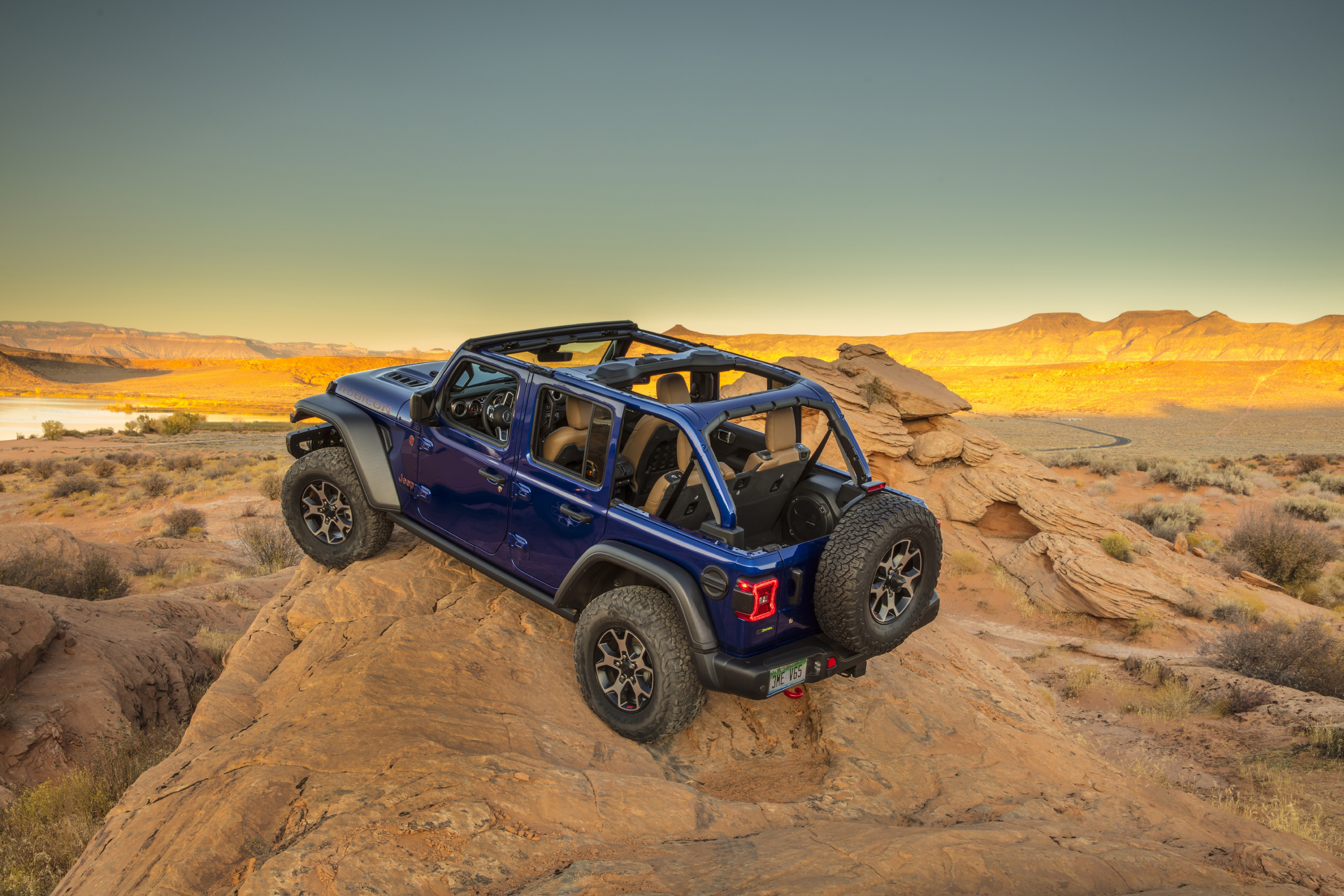 Top Must-Have Summer Jeep Accessories | Quadratec