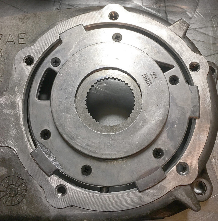 Step 32 - np231 oil pump