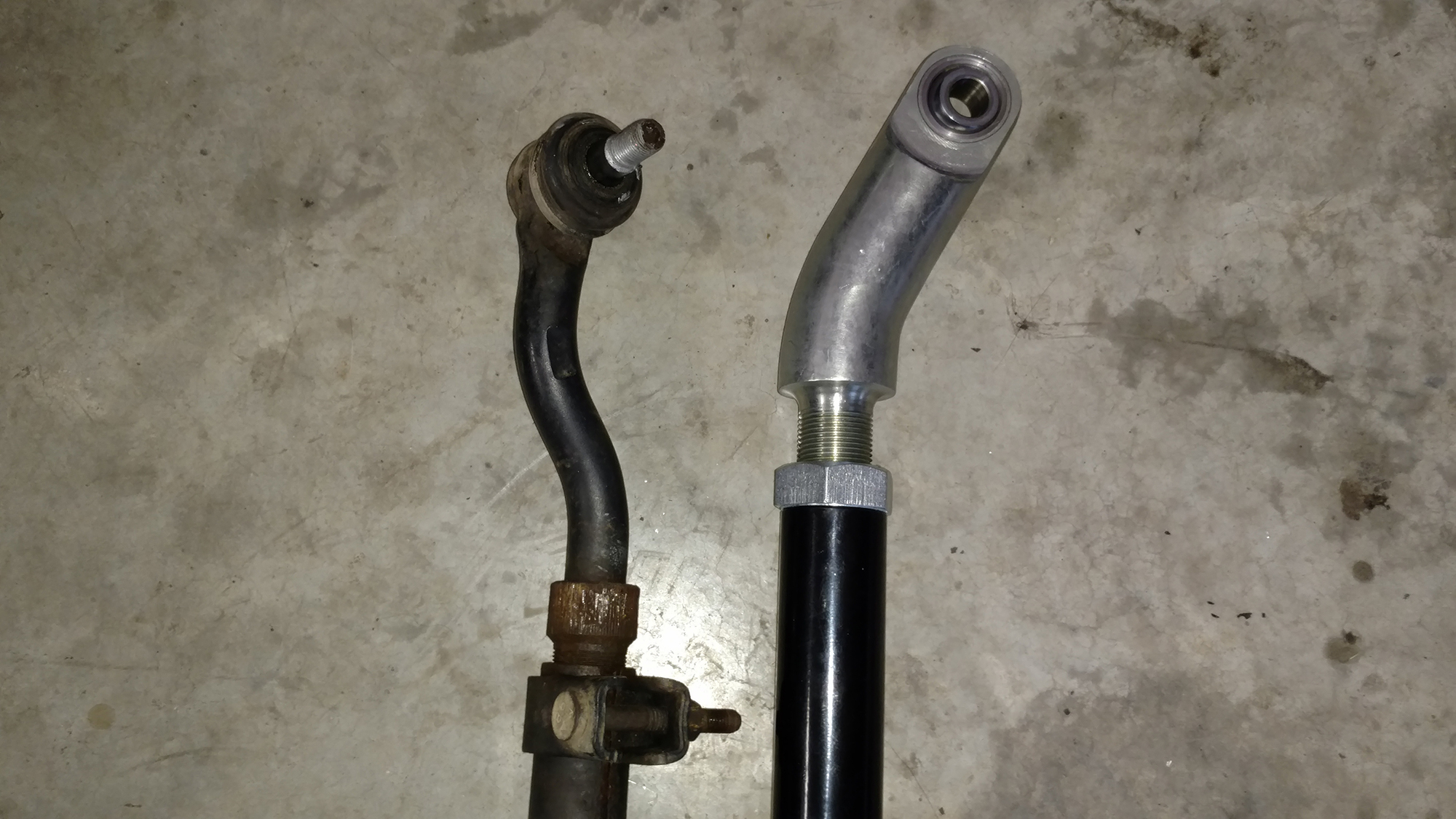 How To Install A HeavyDuty Rock Krawler Tie Rod Bar Quadratec