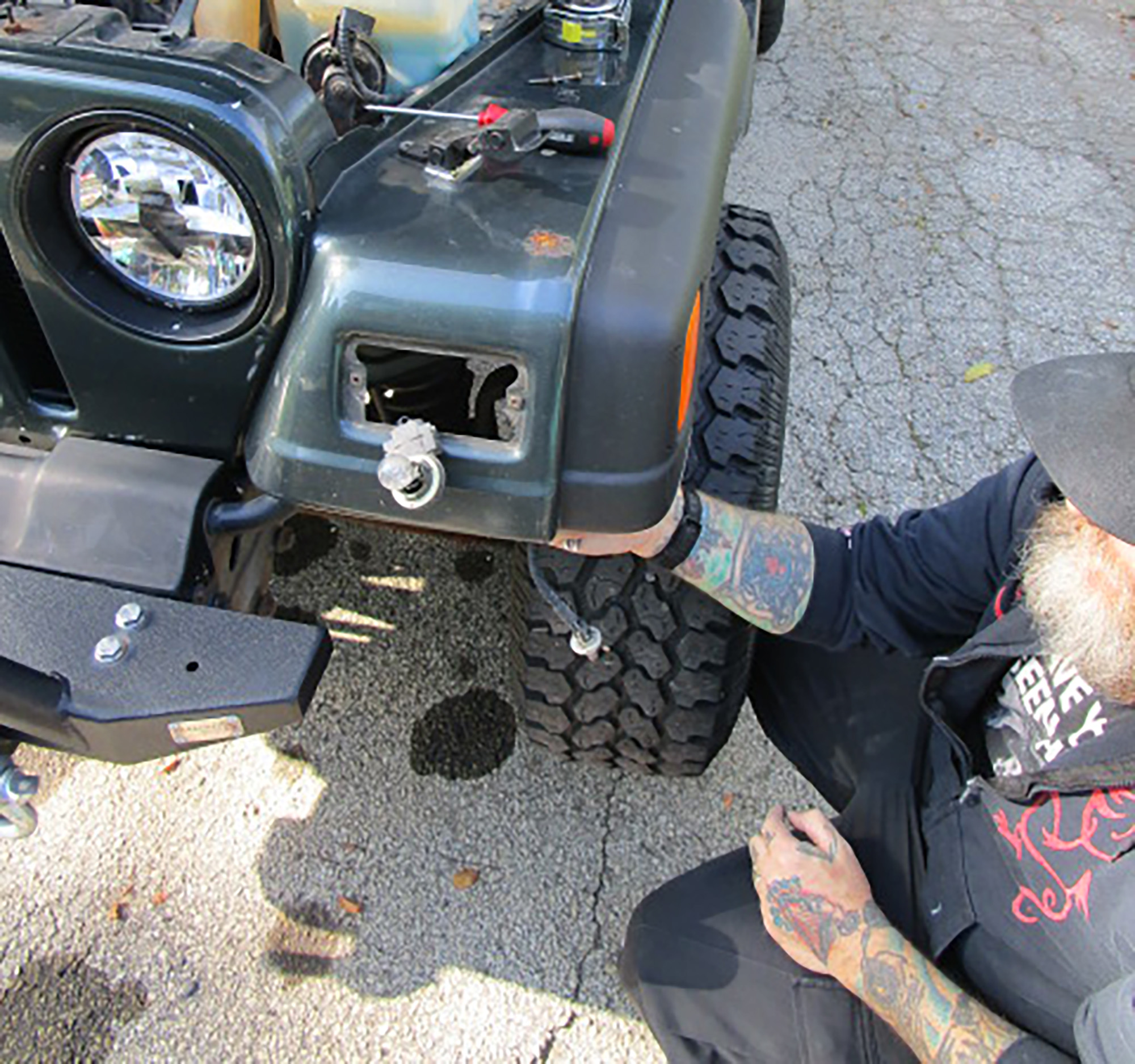 Installing TJ Wrangler Fishbone Fenders and Sliders | Quadratec