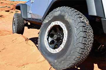 Jeep Rock Crawl red rocks