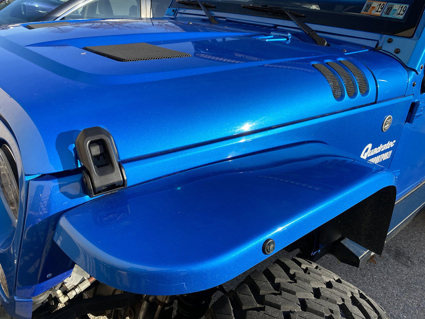 How To Upgrade Your Factory Wrangler JK Hood Catches To Mopar JL Style |  Quadratec