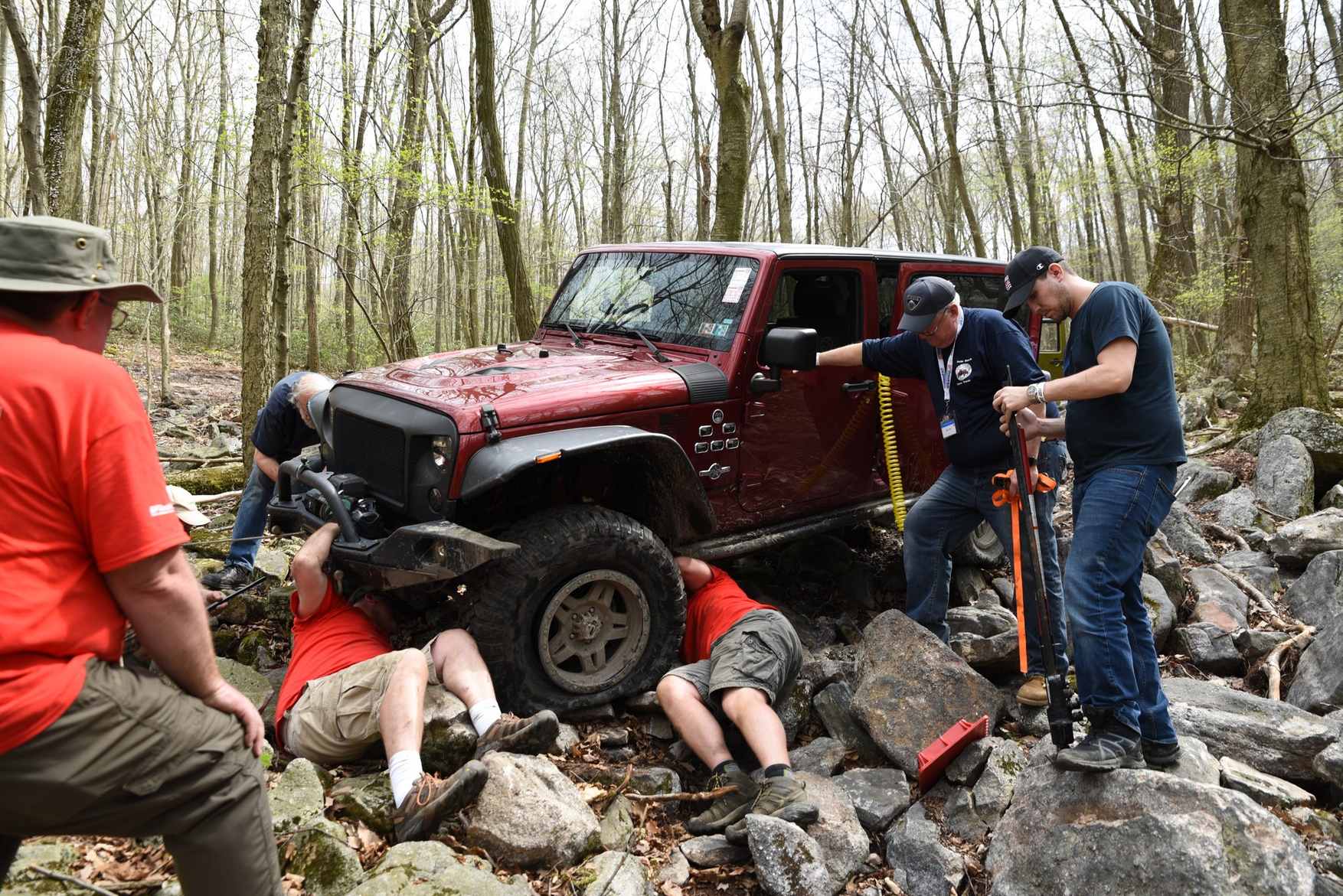 What Are The Best Tools For Your OffRoad And Recovery Gear Kit