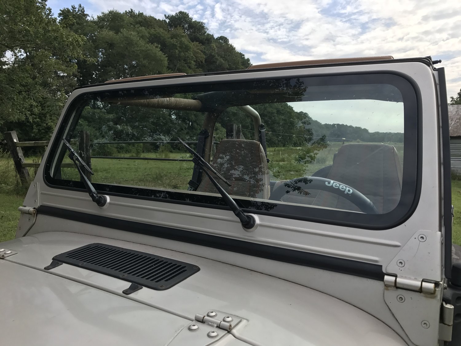Total 74+ imagen 95 jeep wrangler windshield