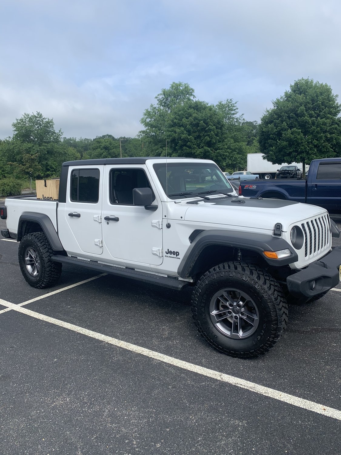 MOPAR 2" Lift Kit With FOX Shocks For 20up Jeep Gladiator JT