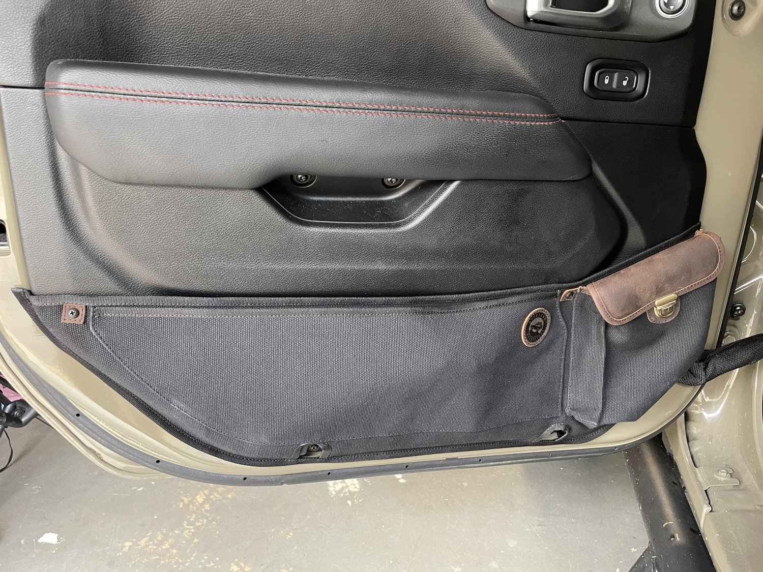 Overland Outfitters Door Panel Pockets for 1824 Jeep Wrangler JL & Gladiator JT Quadratec