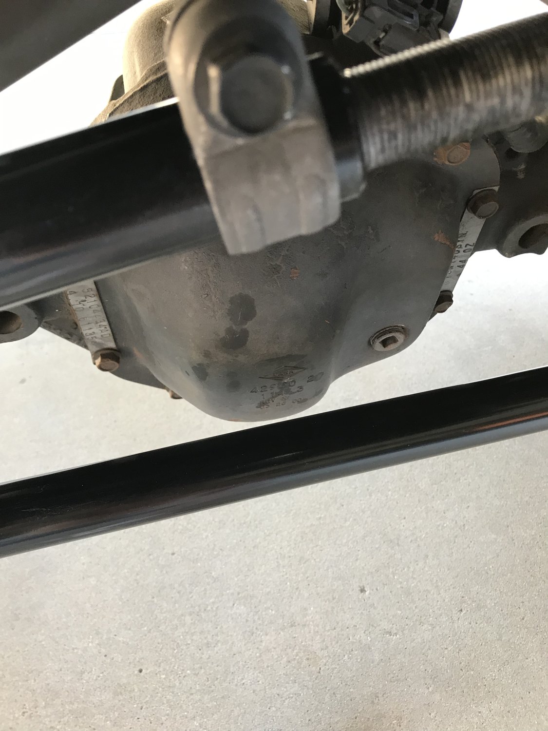 Rugged Ridge 18050.82 Heavy Duty Tie Rod Kit for 9306 Jeep Cherokee XJ, Grand Cherokee ZJ