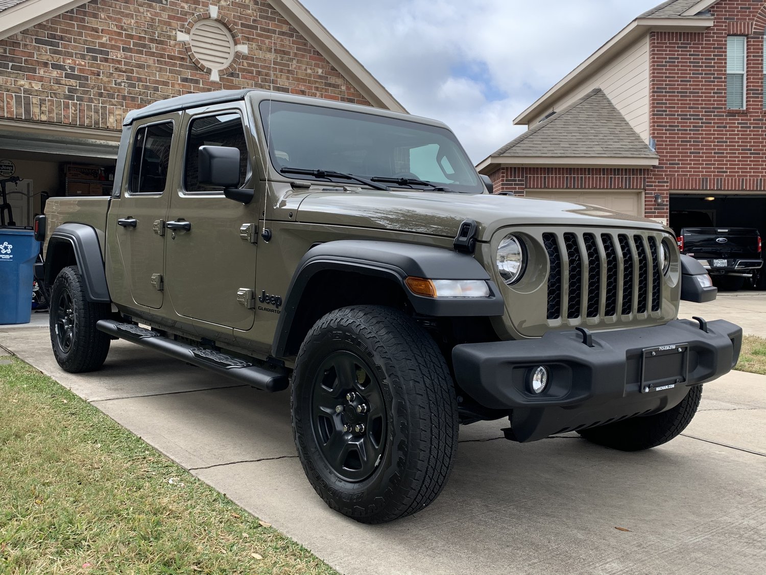 Go Rhino 5" 1000 Series Side Steps for 2020 Jeep Gladiator ...