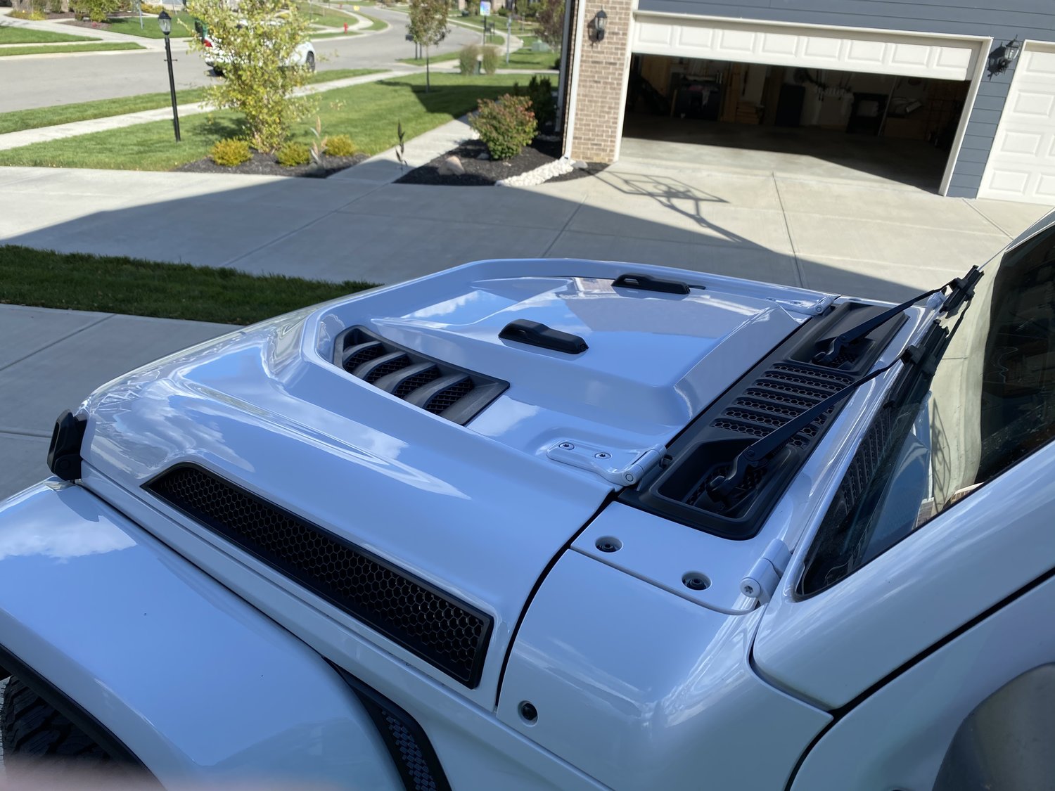 Overtread 19067 Doran Hood for 1821 Jeep Wrangler JL & Gladiator JT