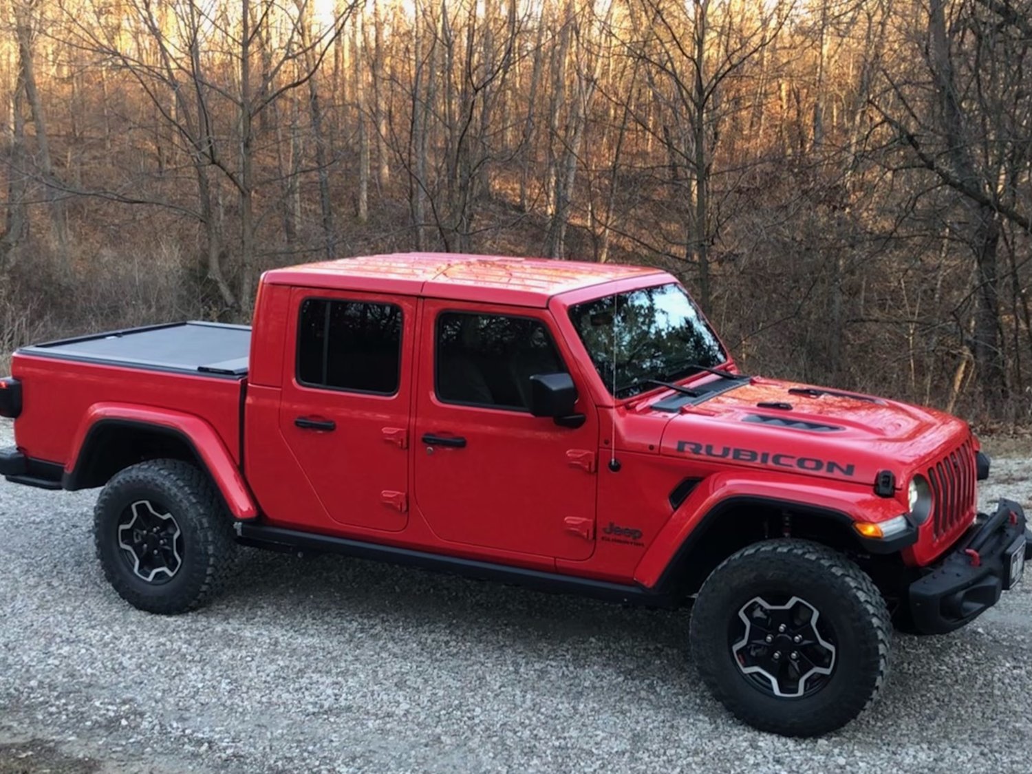 Rugged Ridge Armis Retractable Bed Cover for 2020 Jeep Gladiator JT