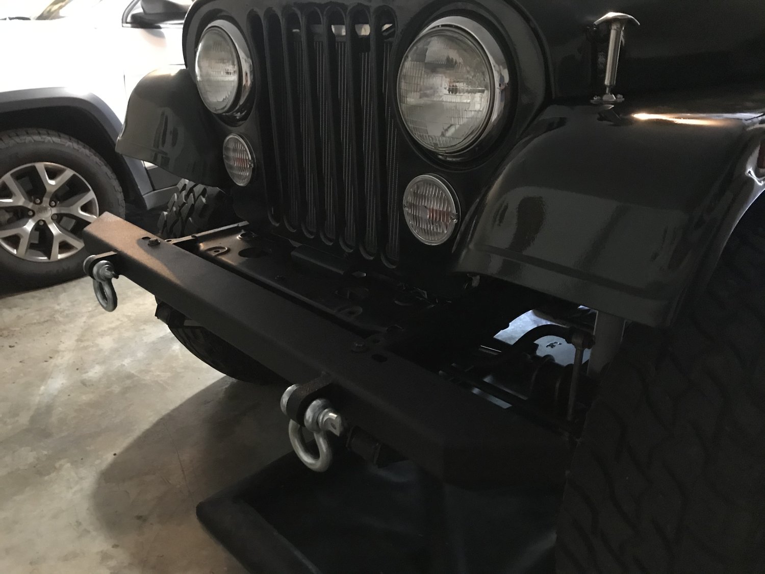 Smittybilt 76740D SMI Classic Front Bumper with DRing Mounts for 7606