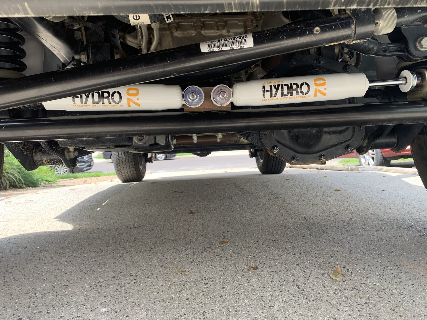 Quadratec Dual Steering Stabilizer for 1821 Jeep Wrangler JL