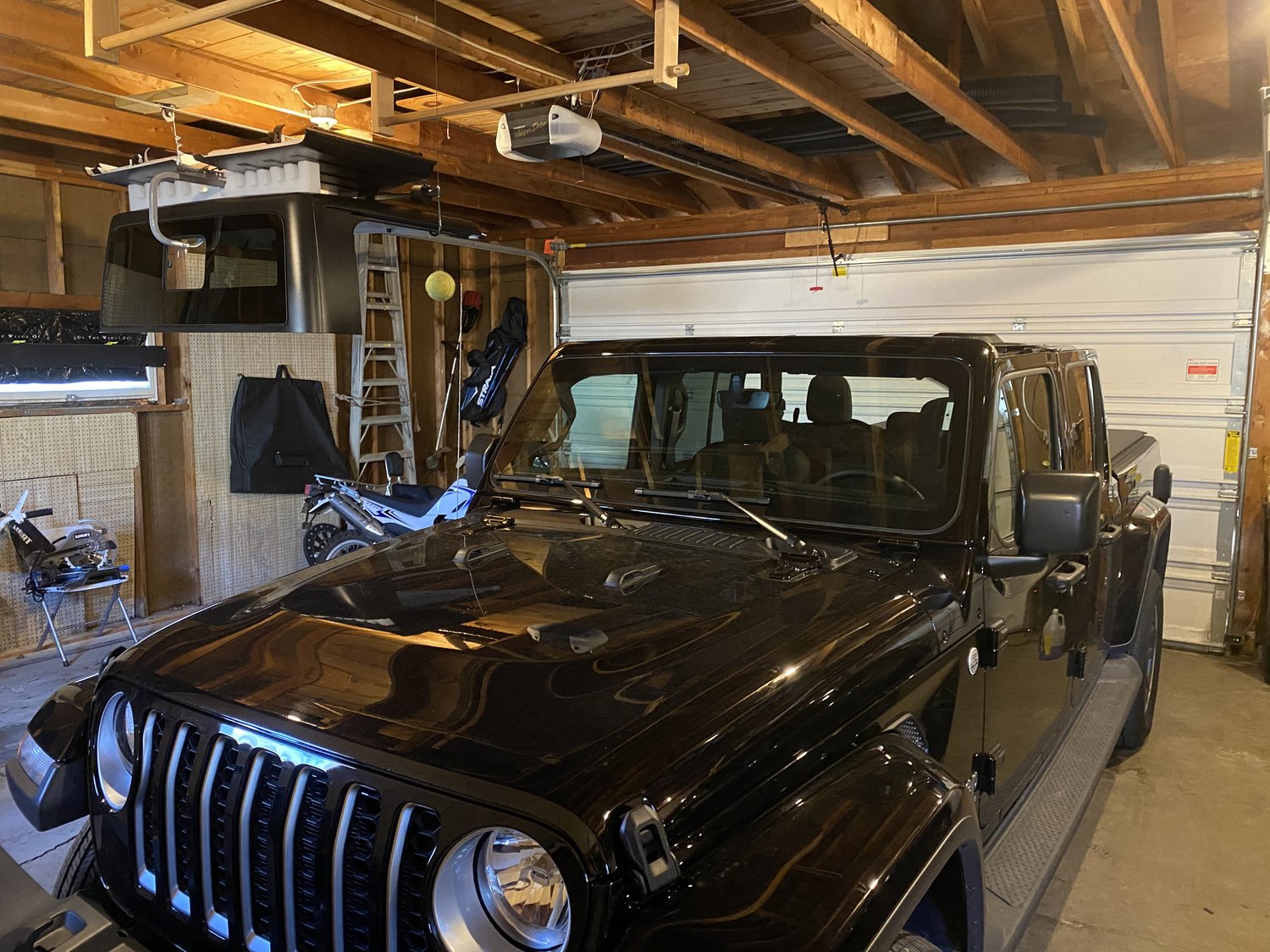 Lange Originals HoistATop for 2023 Jeep Gladiator JT Quadratec