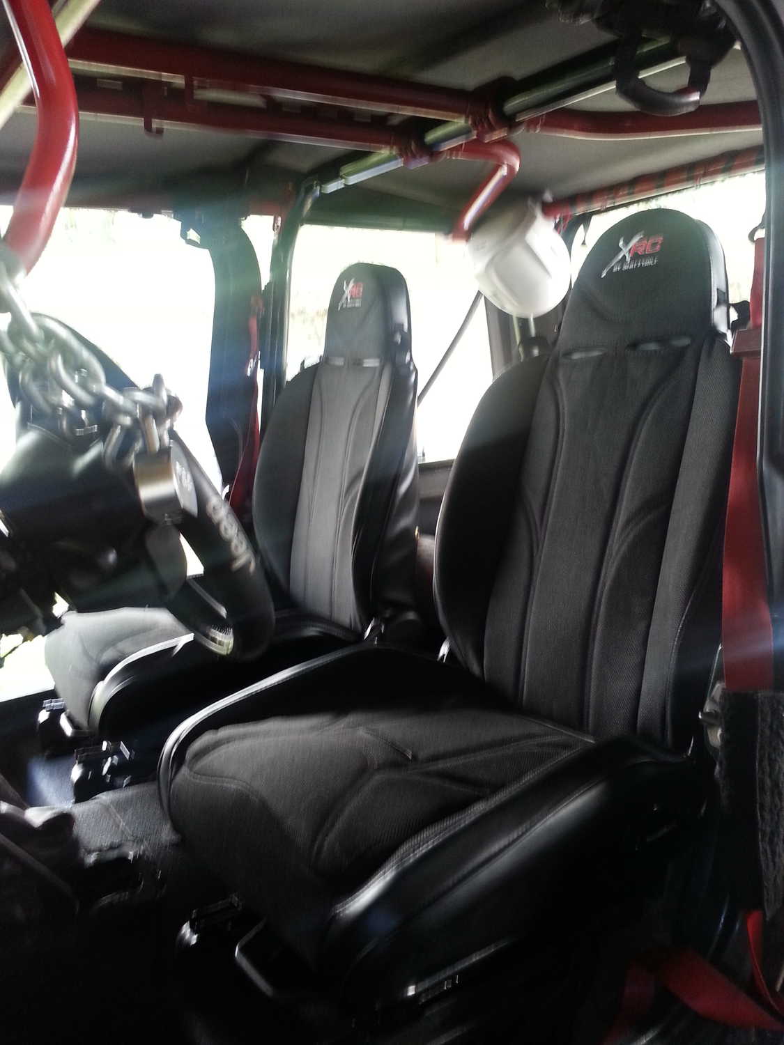 Smittybilt Drivers Side XRC Suspension Seat for 7618 Jeep CJ7, Wrangler YJ, TJ, TJ Unlimited