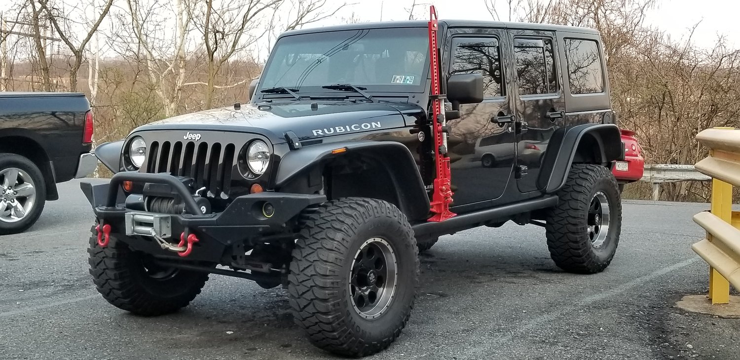 HiLift Jack with Handle Keeper & Off Road Base Quadratec