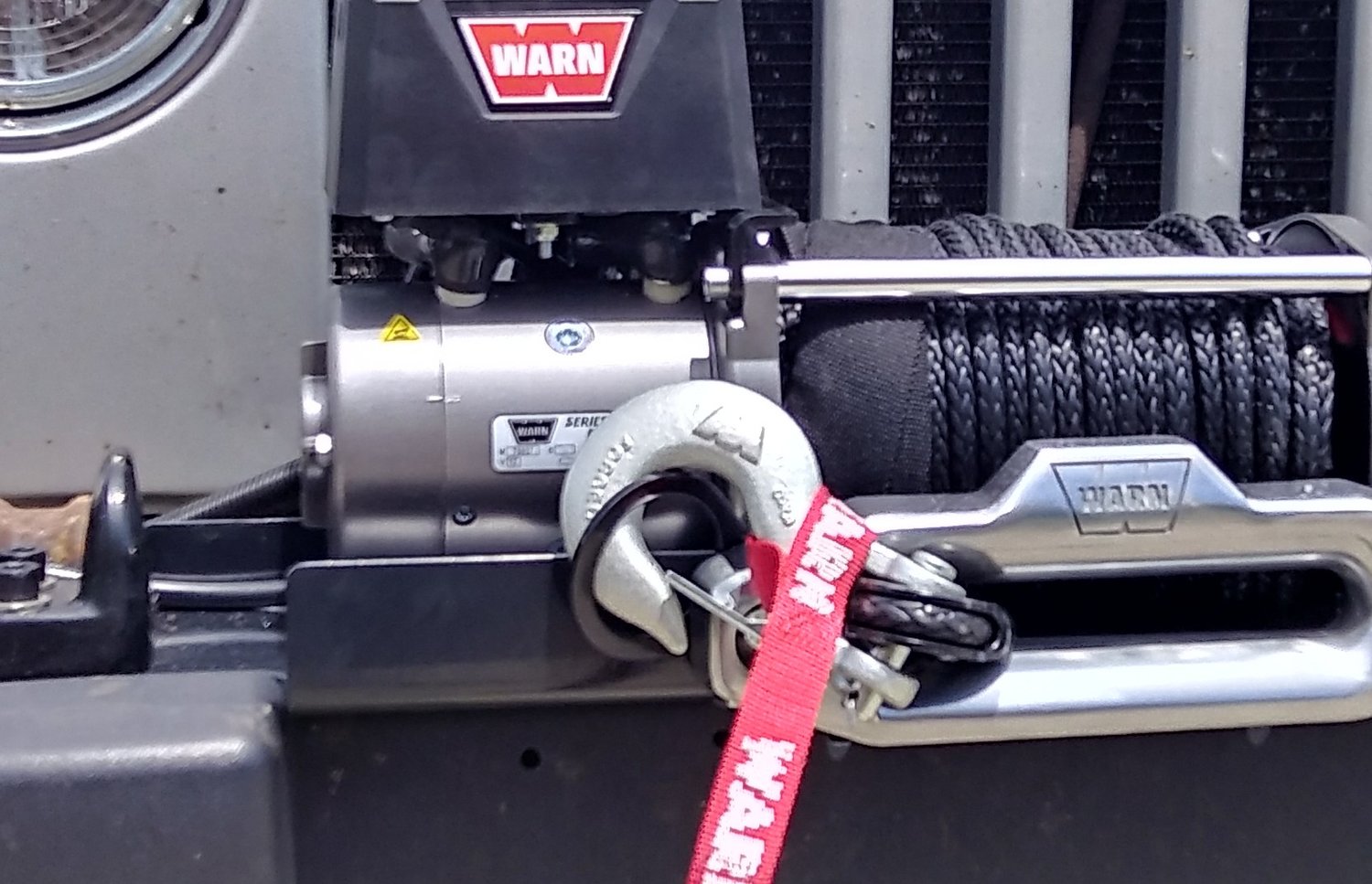 Rugged Ridge 15102.04 Winch Hook Holder Quadratec