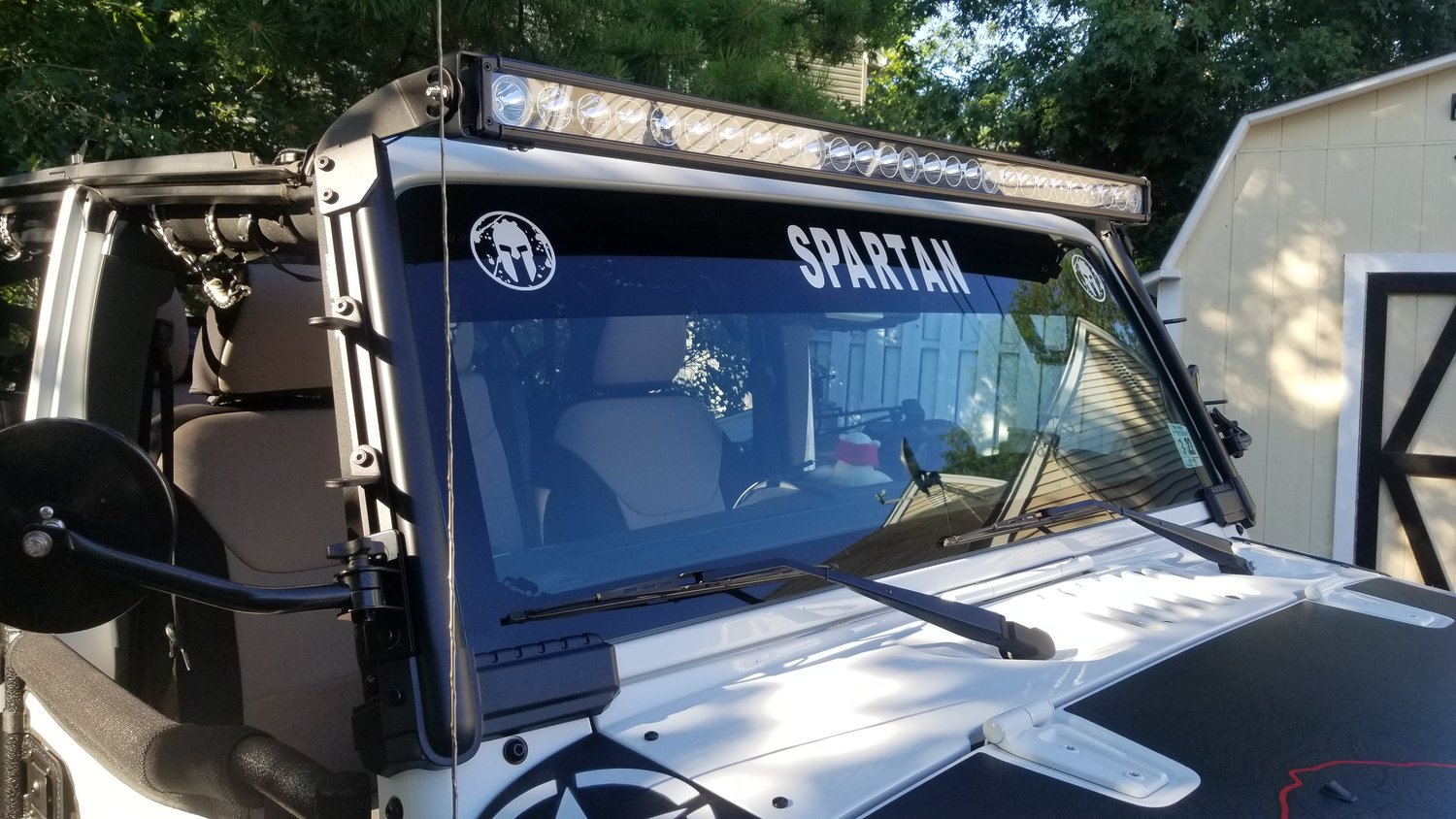 Quadratec J5 Light Bar with Fasttrack Mounting System & 3" Cube Lights for 0718 Jeep Wrangler