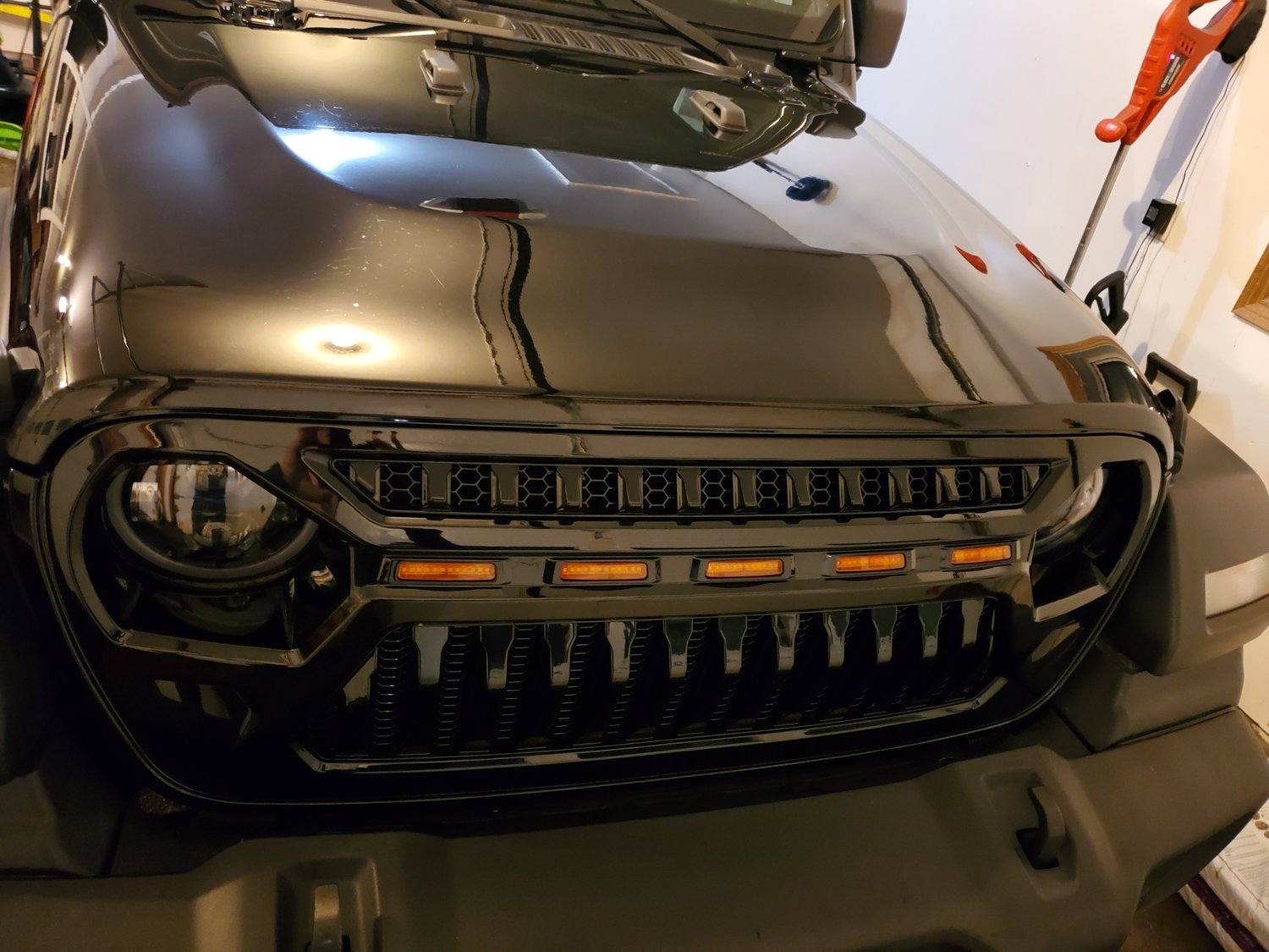 Overtread 19033 Mojave Front Grille for 1821 Jeep Wrangler JL