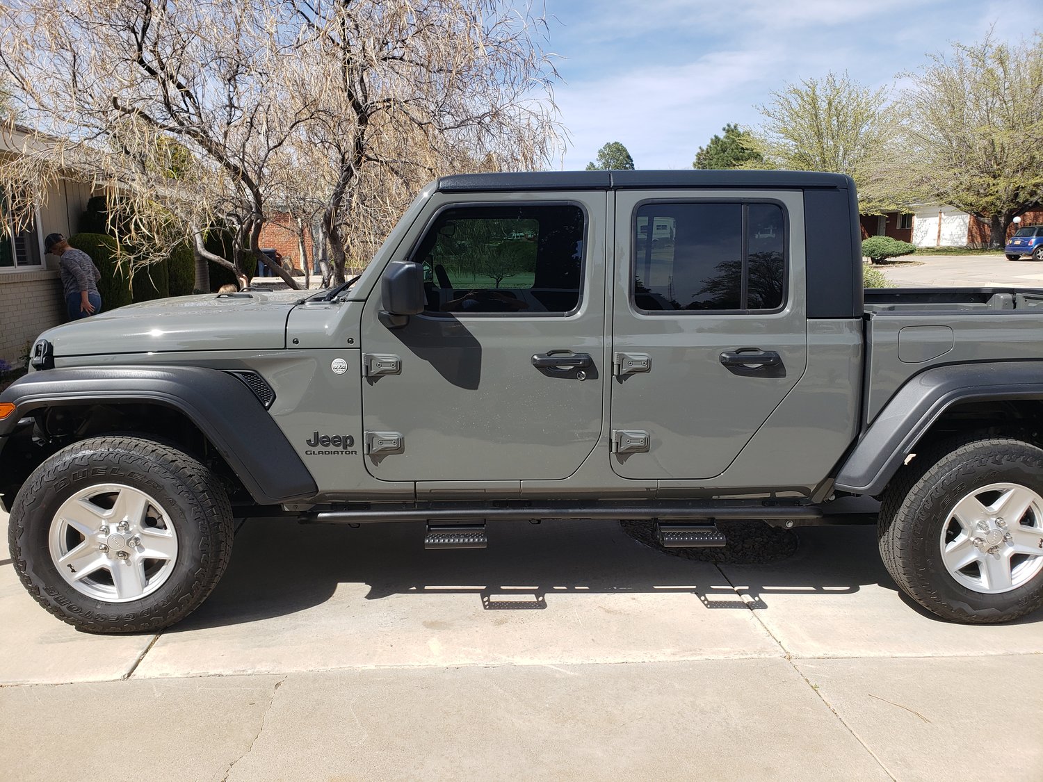 NFAB J194TRKRS Rock Rail Step System for 2020 Jeep Gladiator JT