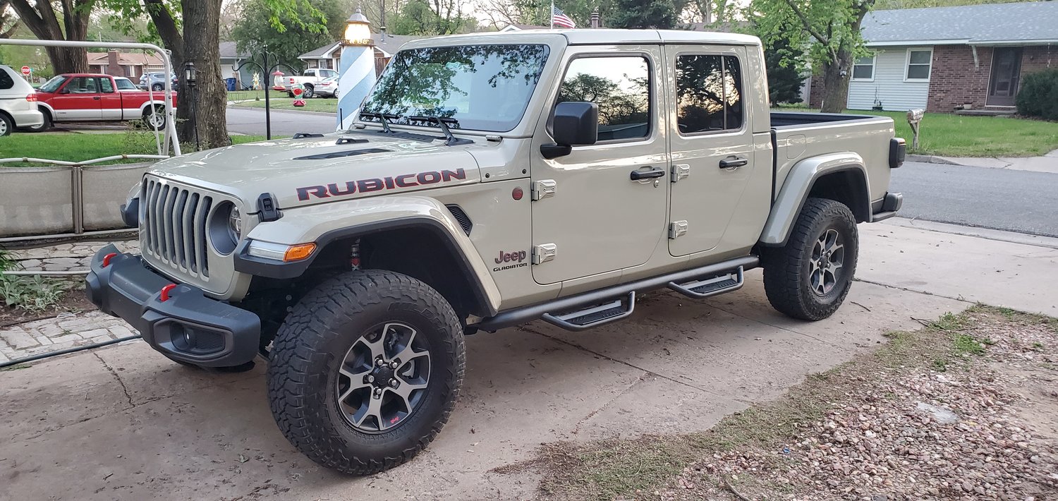 NFAB Podium Nerf Steps for 2024 Jeep Gladiator JT Quadratec