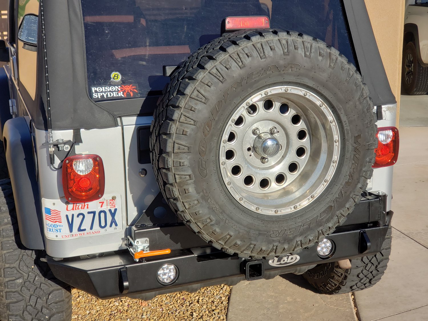 LoD Signature Series Rear Bumper with Tire Carrier for 9706 Jeep