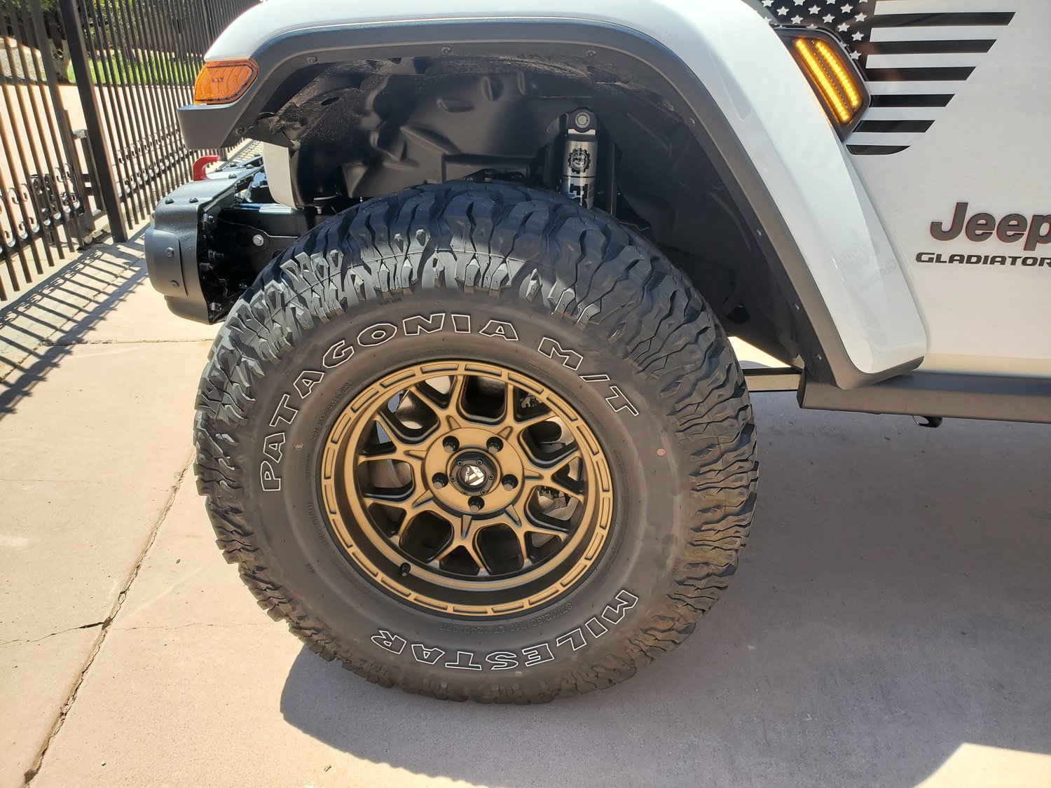 Overtread 19052 Front Fender Air Vent LED Lights for 1820 Jeep