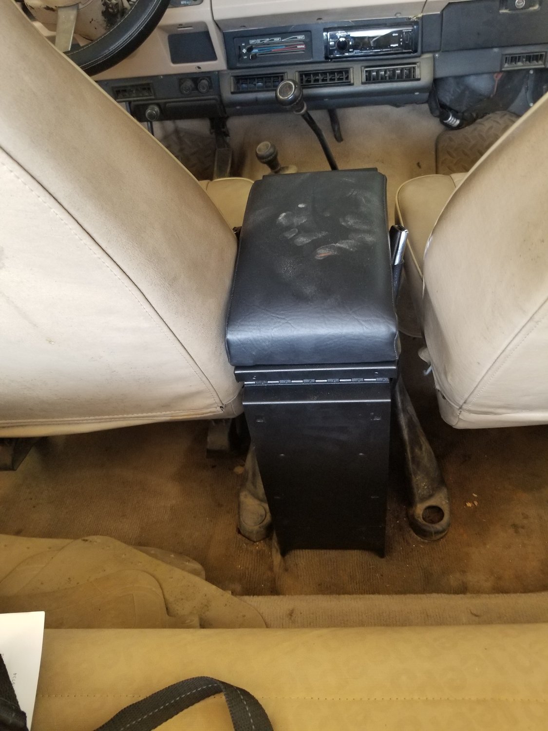 Tuffy Series II Security Console (6.5" Wide) for 9195 Jeep Wrangler YJ