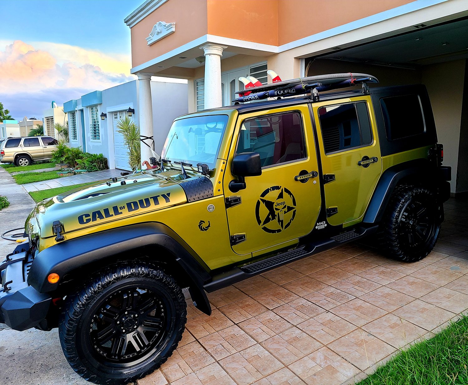 Quadratec Hardtop Drip Rail Mount Cross Bar Rack for 0721 Jeep Wrangler JL & JK Unlimited with