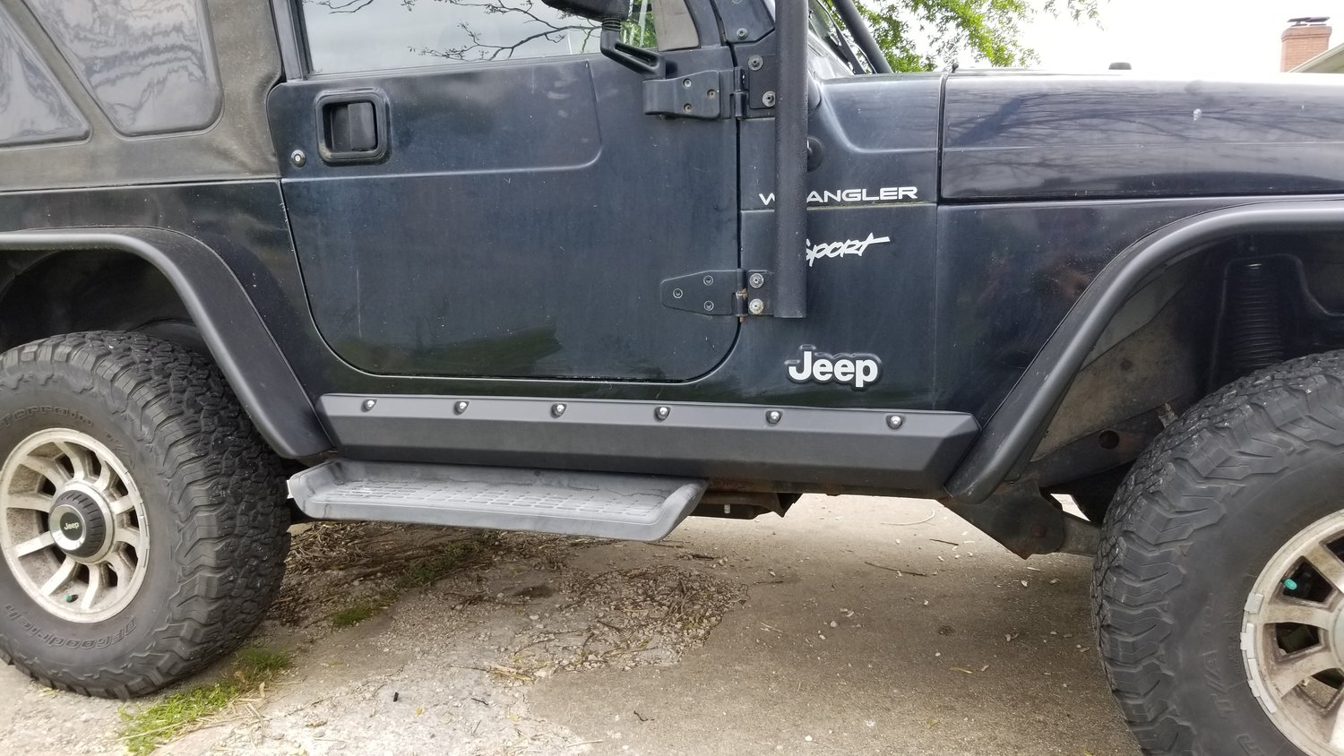 Bushwacker 14008 TrailArmor Pocket Style Rocker Panels for 9706 Jeep
