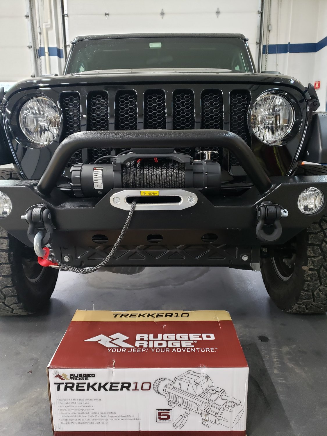 Rugged Ridge Trekker Series Winch 10,000 lbs with Synthetic Rope and