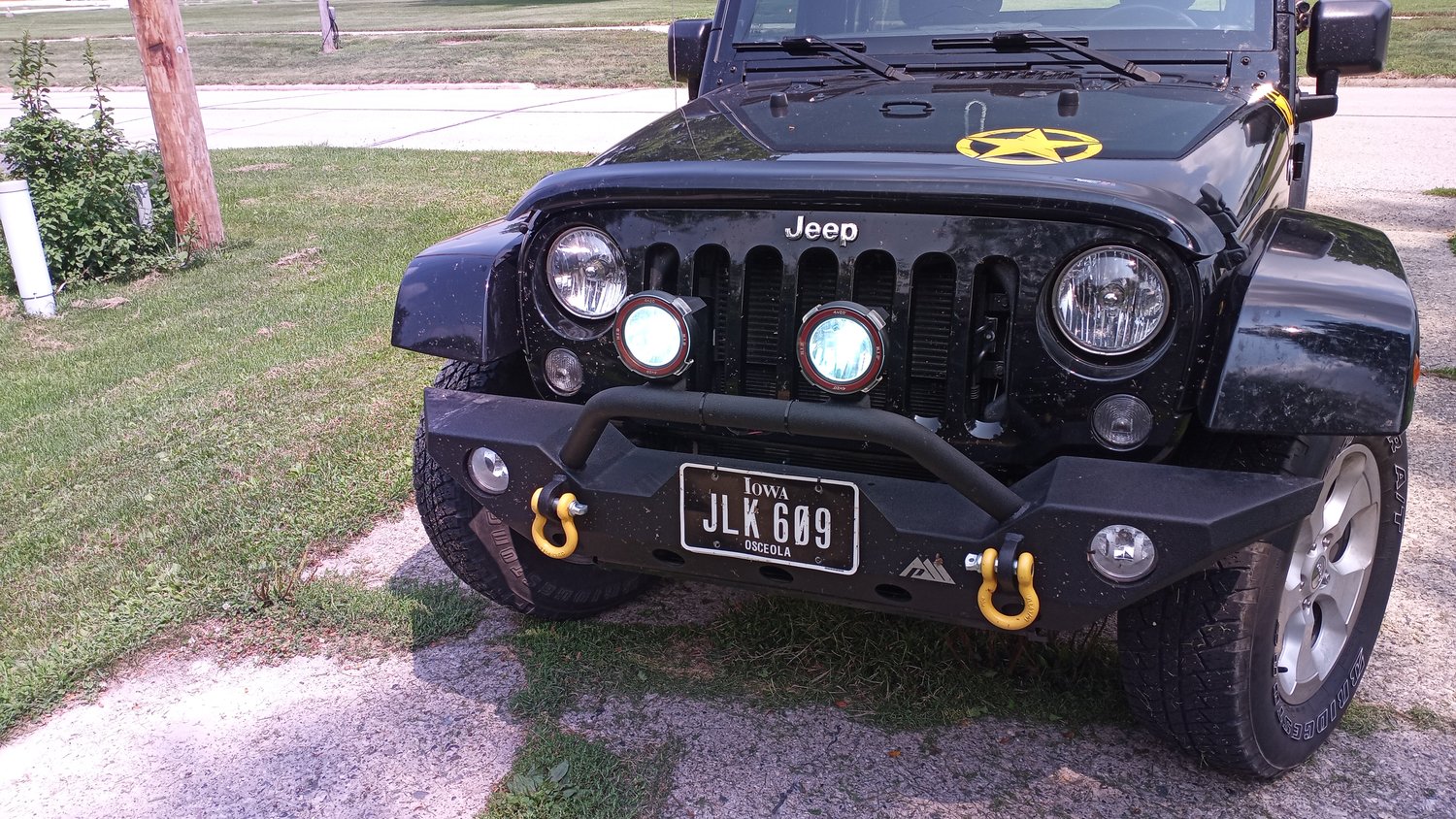 Rugged Ridge 11350.02 Wrap Around Bug Shield in Smoke for 0718 Jeep