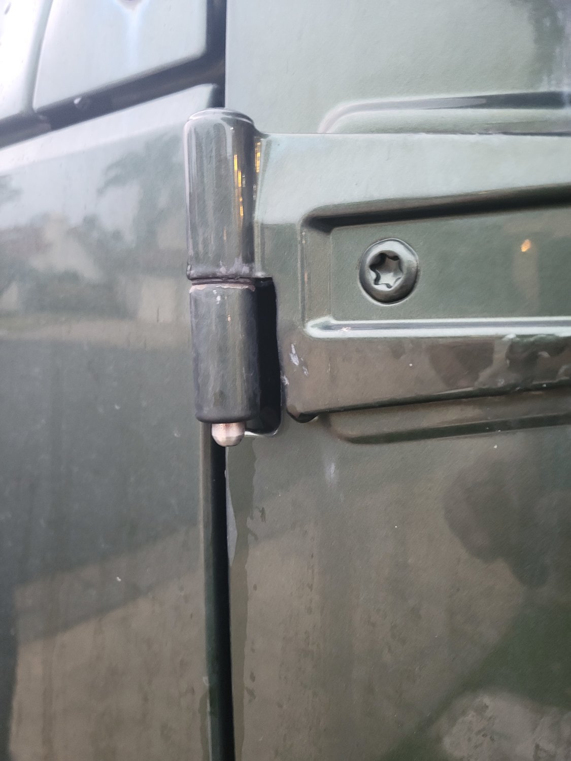 Quadratec Delrin Replacement Door Hinge Bushings with American Outlaw