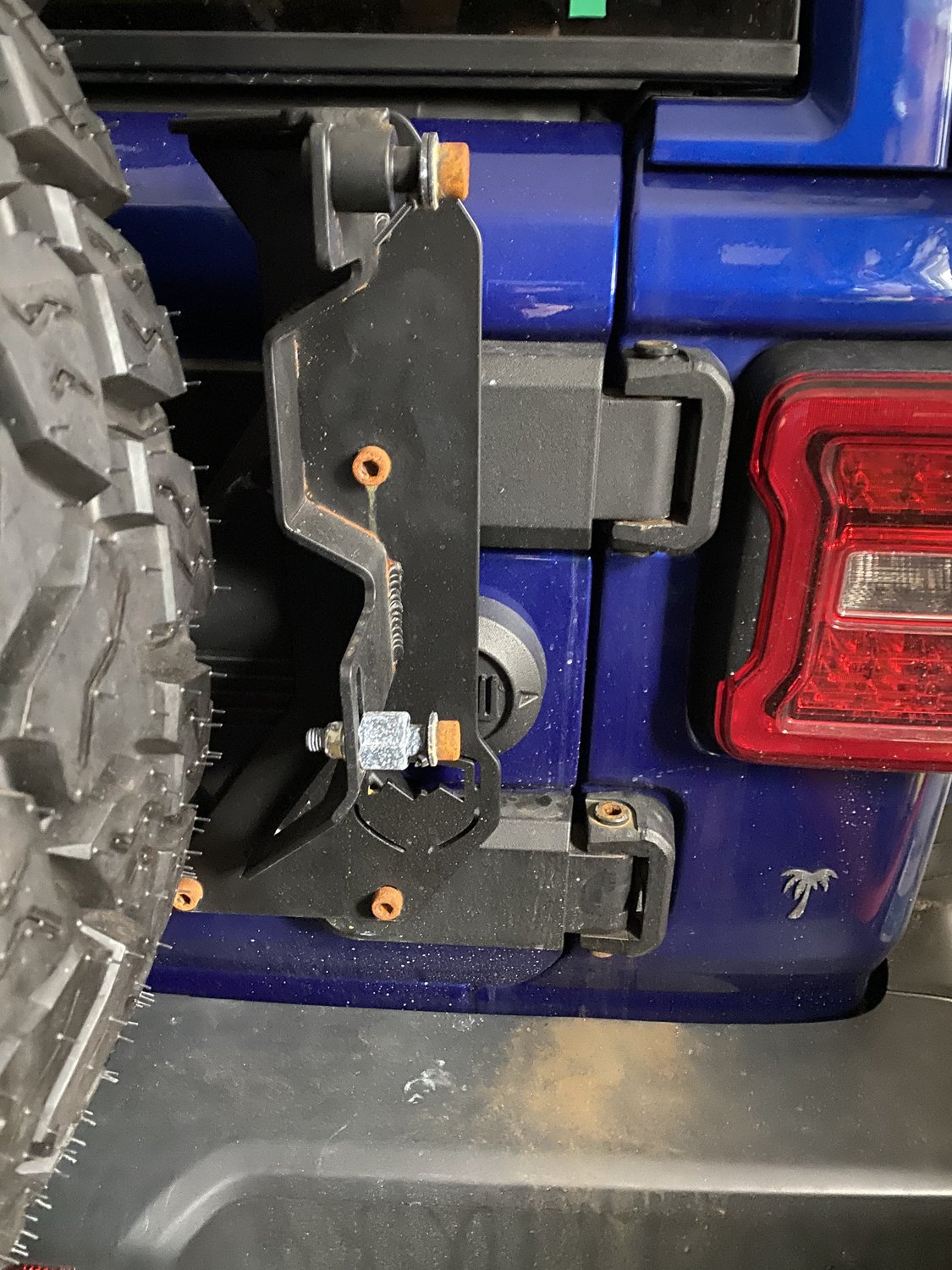 Teraflex 4838270 HiLift Jack Mount Bracket Kit for 1820 Jeep Wrangler JL Quadratec