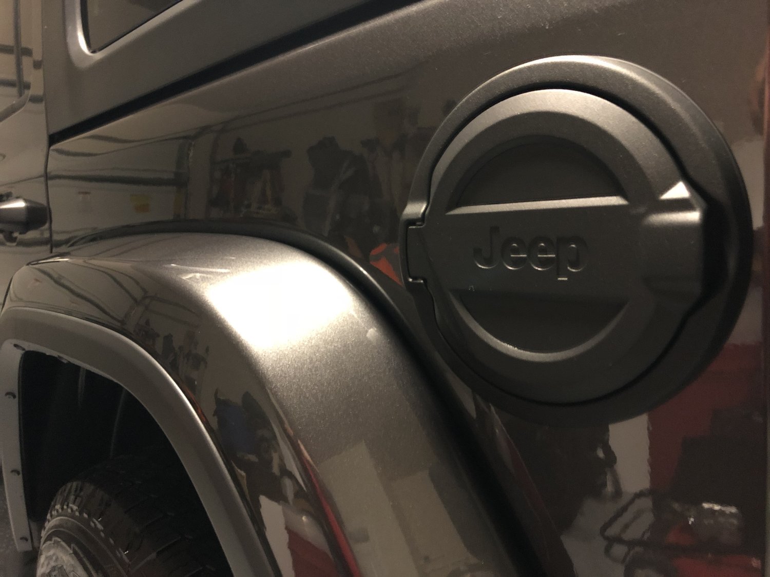 Mopar 82215123 Fuel Filler Door In Black For 18 20 Jeep