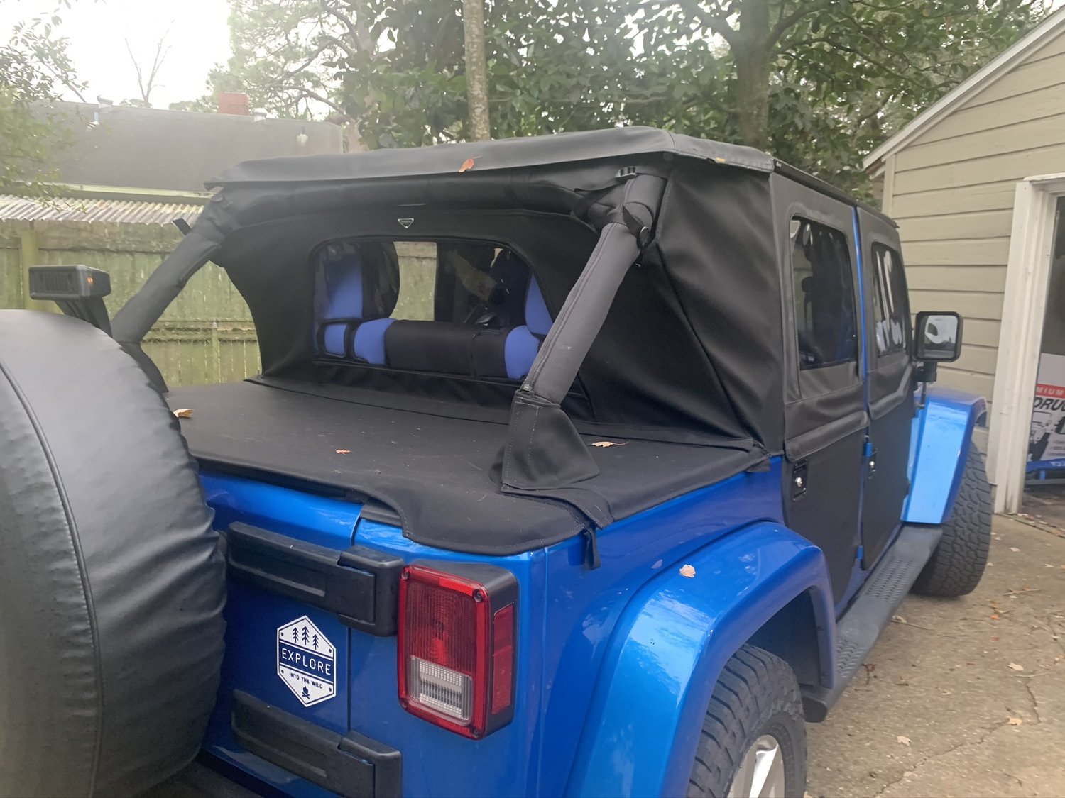 MasterTop Wind Stopper Plus & Tonneau Cover 2Piece Kit for 0718 Jeep