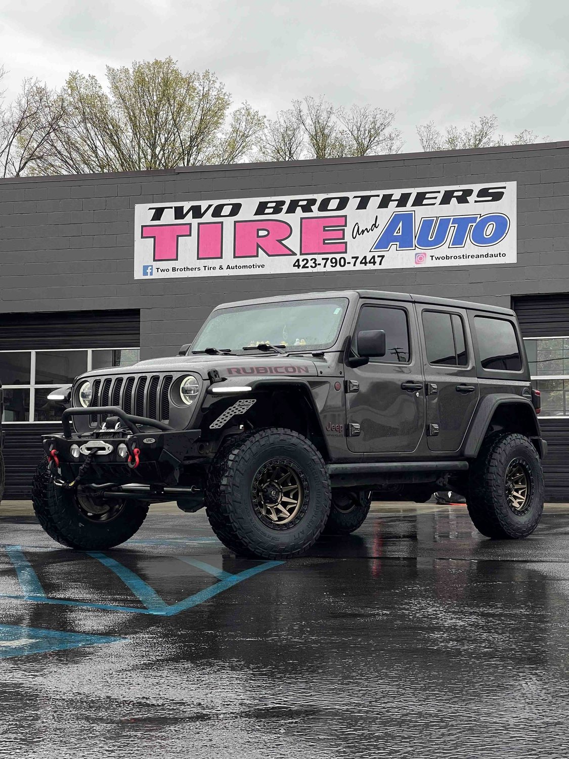 Bushwacker HyperForm Fender Flares for 1823 Jeep Wrangler JL Quadratec