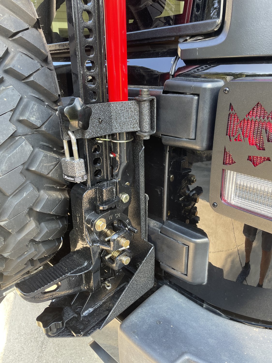 Rugged Ridge 11586.01 OffRoad Jack Mount for 0718 Jeep Wrangler JK Quadratec