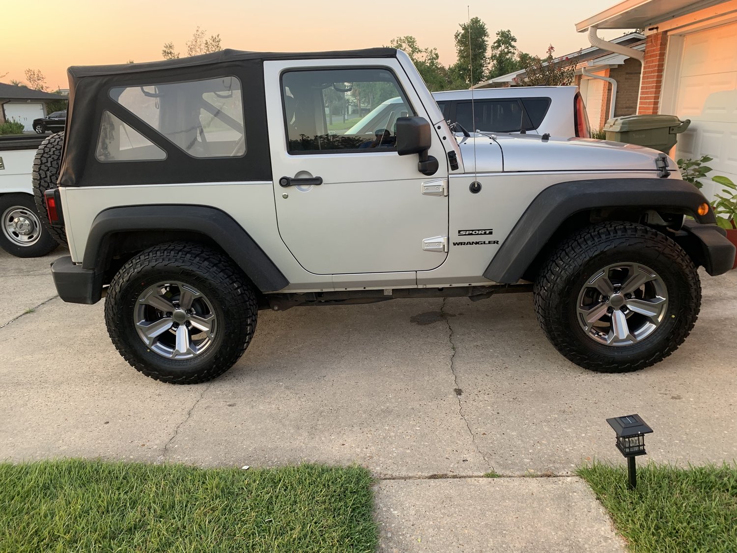 Quadratec Recon Wheel For 07 20 Jeep Wrangler Jk Jl And