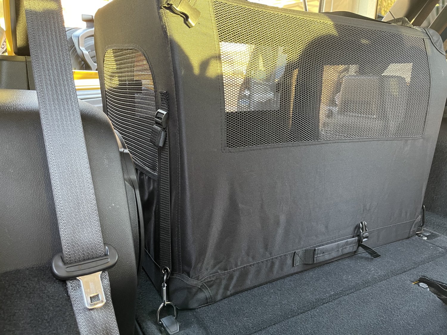 Jeep dog carrier online