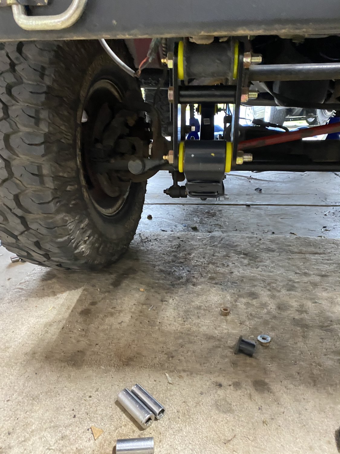 Old Man Emu OMESB87 Greasable Leaf Spring Bushing Kit for 8795 Jeep