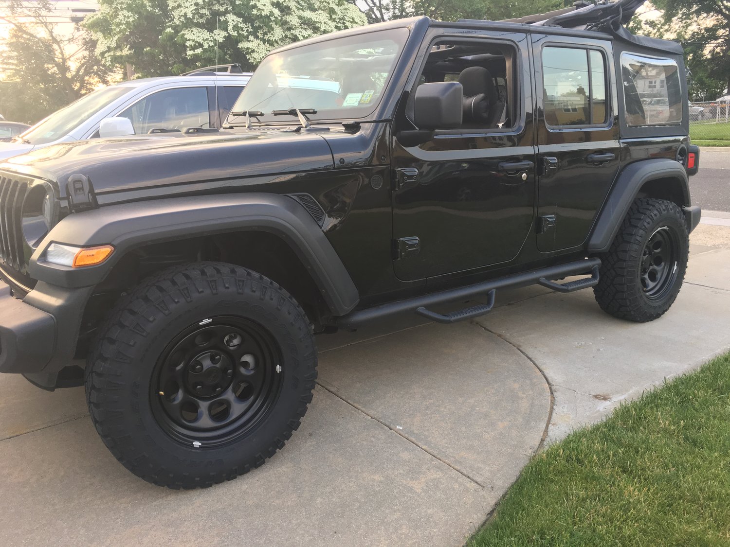 Black Rock Series 997 Type 8 Wheel For 99 18 Jeep Vehicles