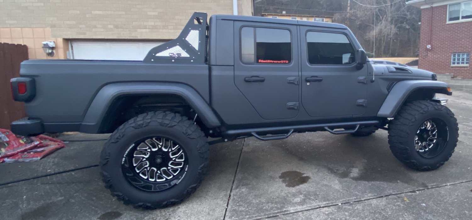Dv8 chase on sale rack jeep gladiator