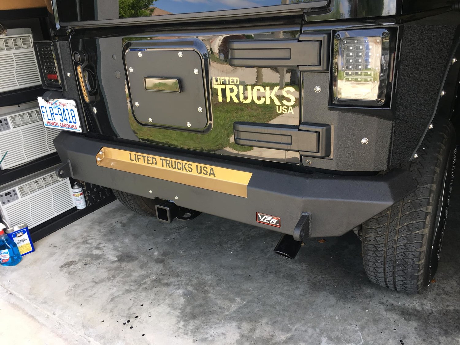 CURT 13432 2" Class 3 Trailer Hitch for 0718 Jeep Wrangler JK Quadratec