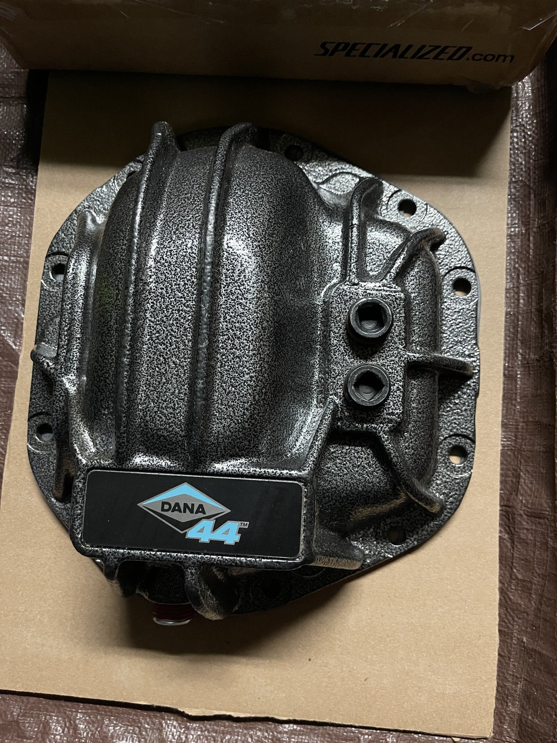 Dana Spicer Drivetrain Products 10023538 Spicer Drivetrain Products Differential Cover Kits | Summit Racing