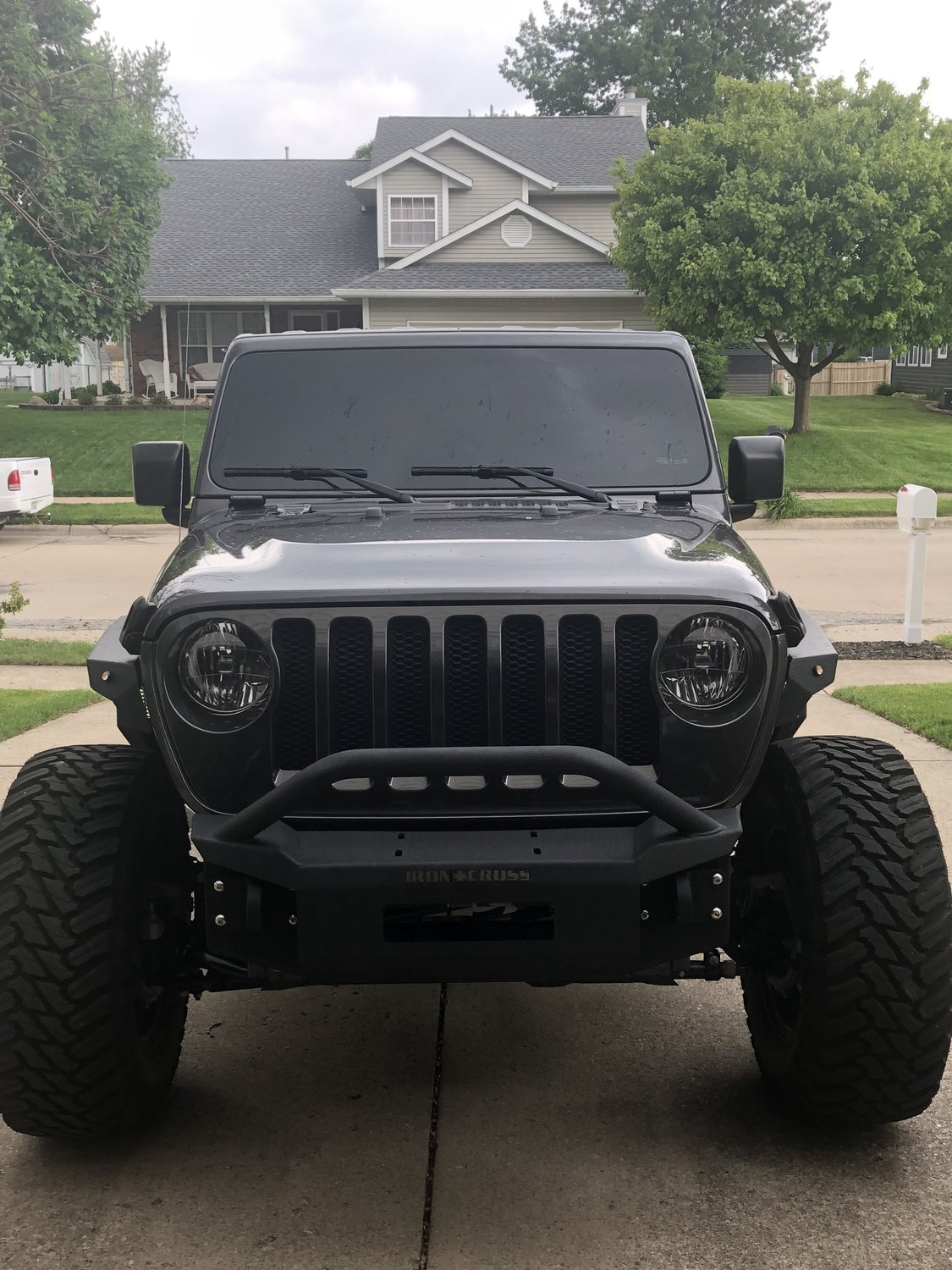 Iron Cross Automotive Front Stubby Bumper For 07 19 Jeep
