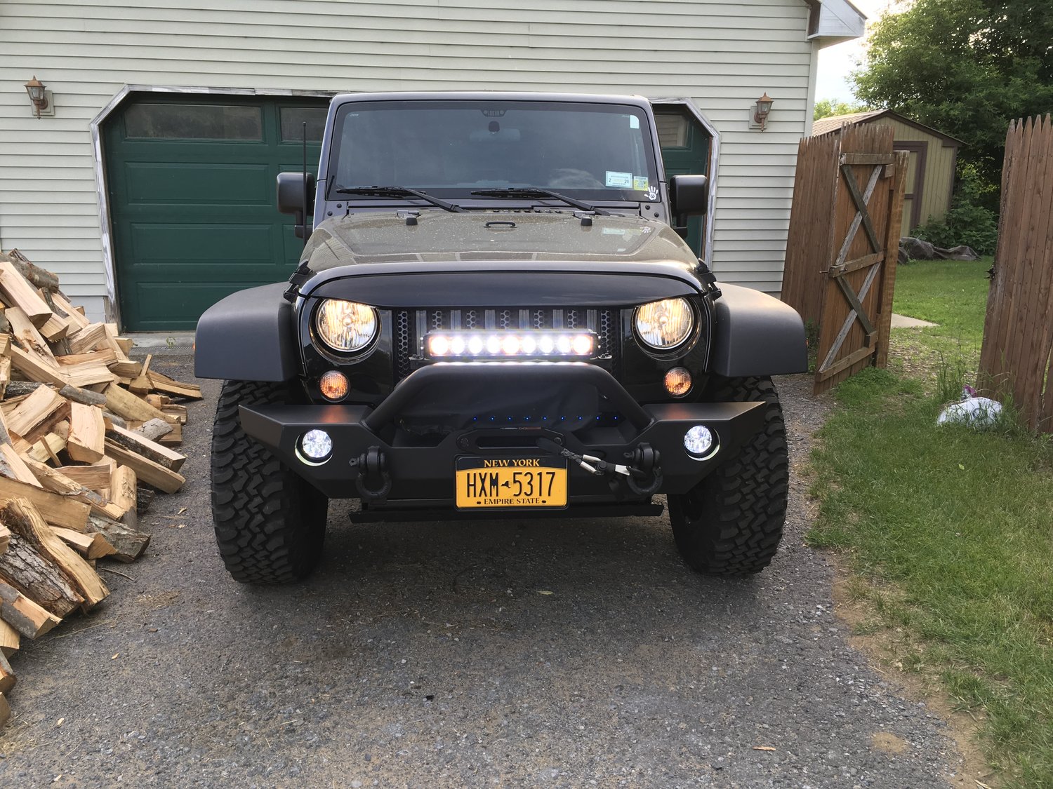 Quadratec J3 LED 17" Light Bar with Grille Mount Brackets and Wiring